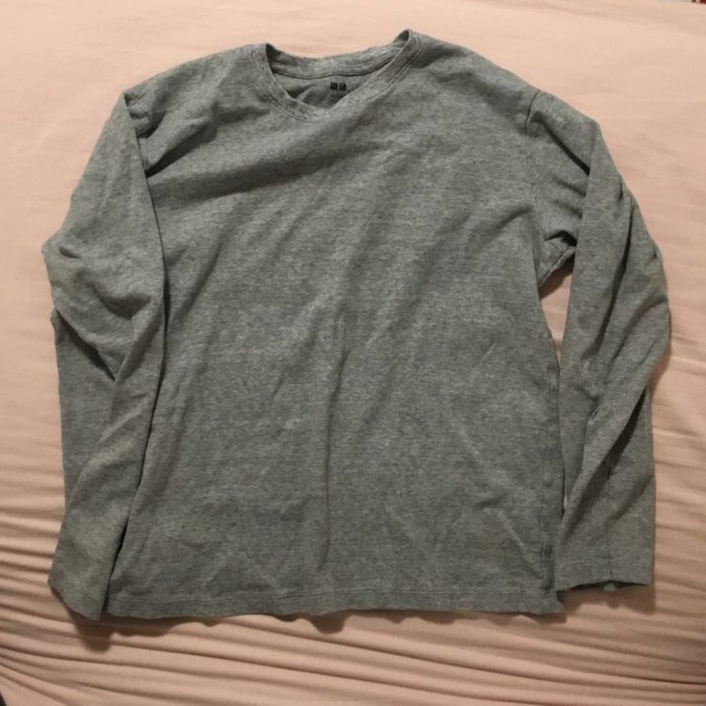 Uniqlo Gray Long Sleeve